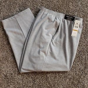 Alfred Dunner Women's  Gray Pants. NWT Sz 3X